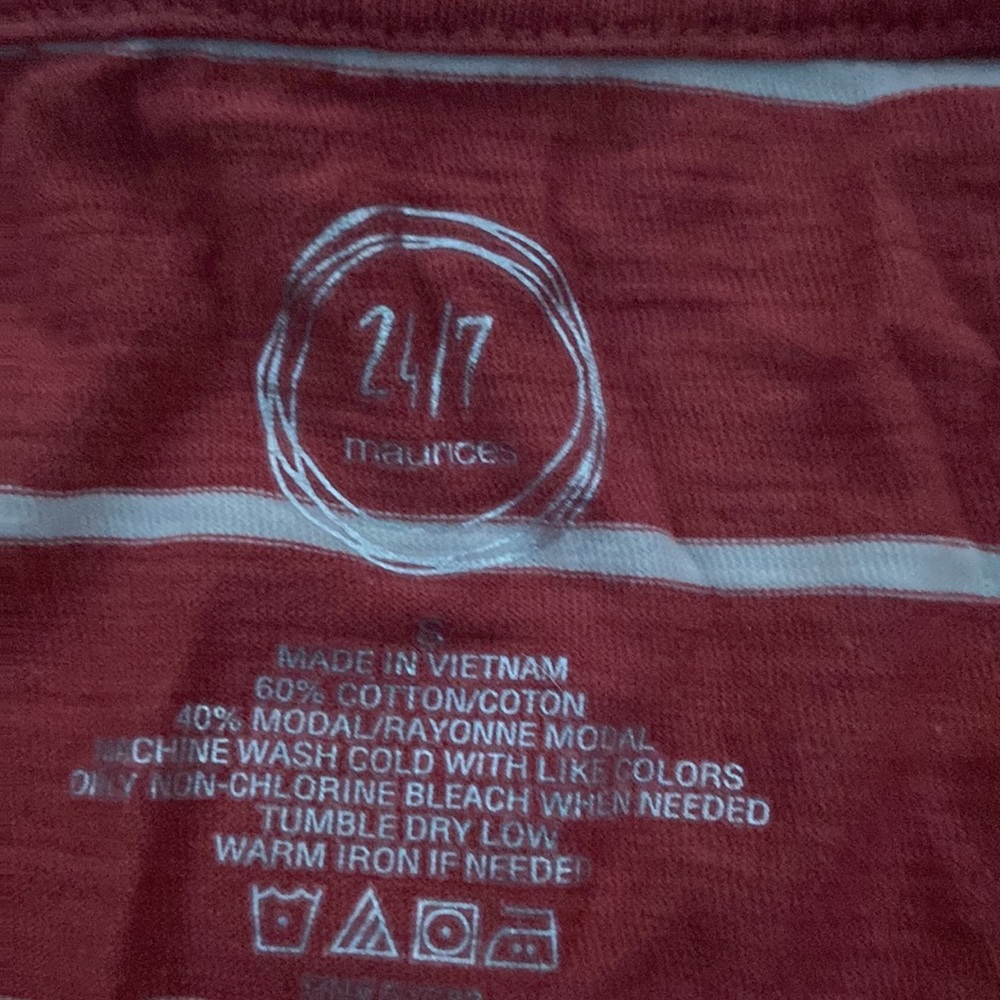 T-shirt - Picture 2 of 2